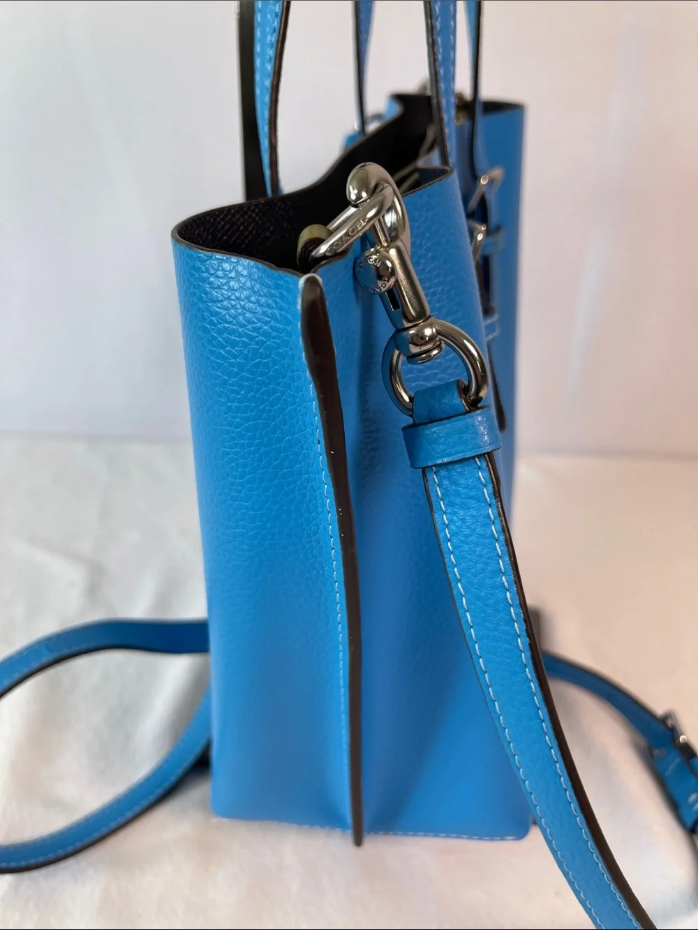 COACH F2378-C4084 Mollie Tote 25 Sky Blue Leather Crossbody Authentic